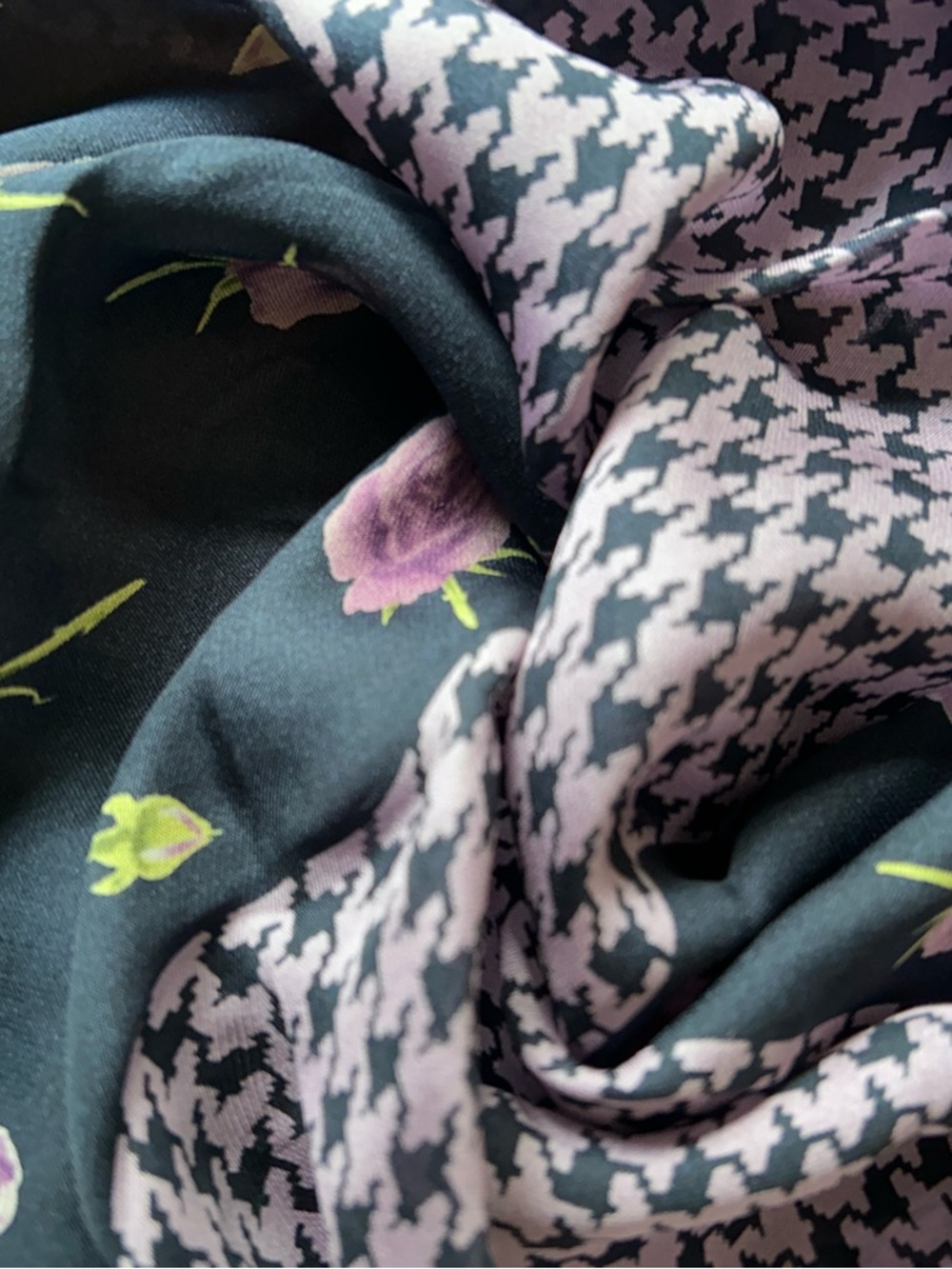 Pink and Black Floral Houndstooth Wrap 21“ x 21“